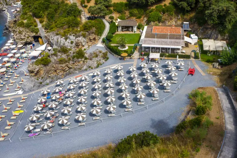 Tarzan Beach Maratea
